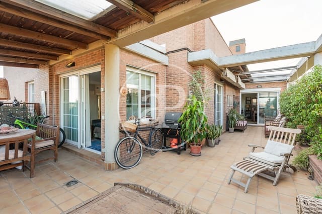 3 bedroom Penthouse for sale in San Sebastián de los Reyes with pool - € 1,100,000 (Ref: 8999642)