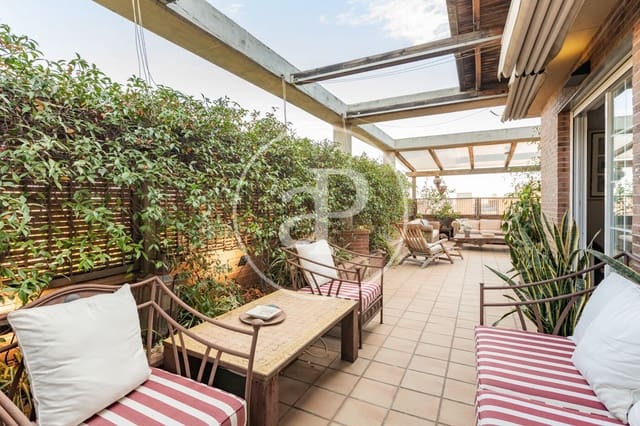 3 bedroom Penthouse for sale in San Sebastián de los Reyes with pool - € 1,100,000 (Ref: 8999642)