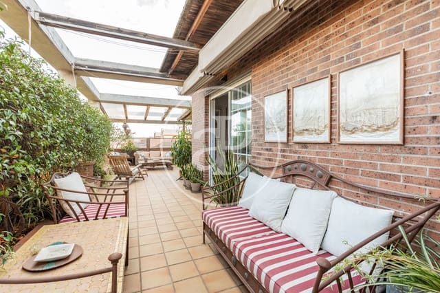 3 bedroom Penthouse for sale in San Sebastián de los Reyes with pool - € 1,100,000 (Ref: 8999642)