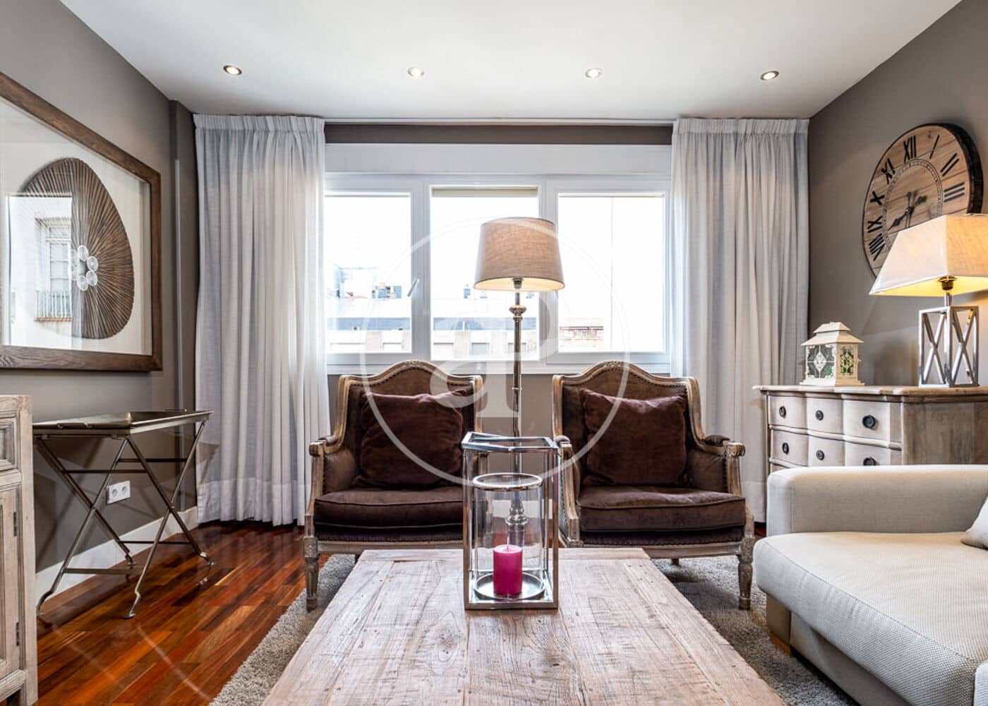 2 soveværelse Lejlighed til leje i Madrid by - € 5.900 (Ref: 8999643)