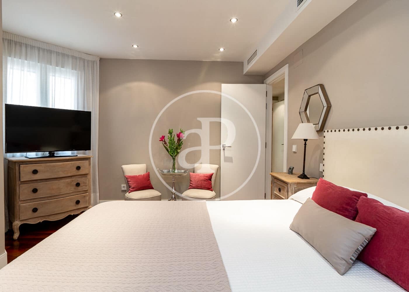 2 soveværelse Lejlighed til leje i Madrid by - € 5.900 (Ref: 8999643)