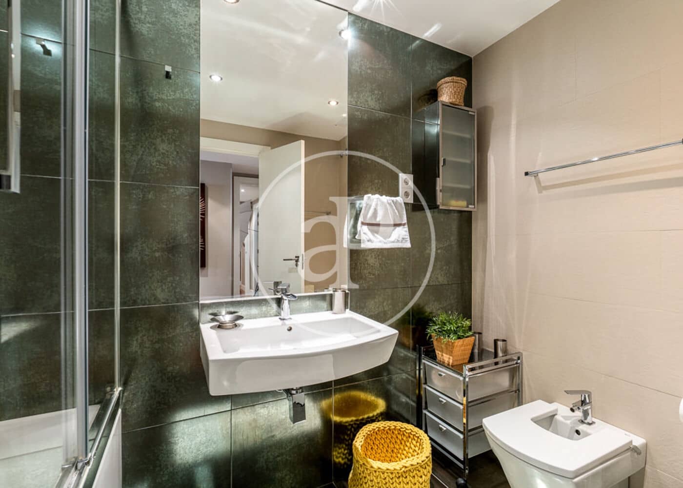 2 soveværelse Lejlighed til leje i Madrid by - € 5.900 (Ref: 8999643)