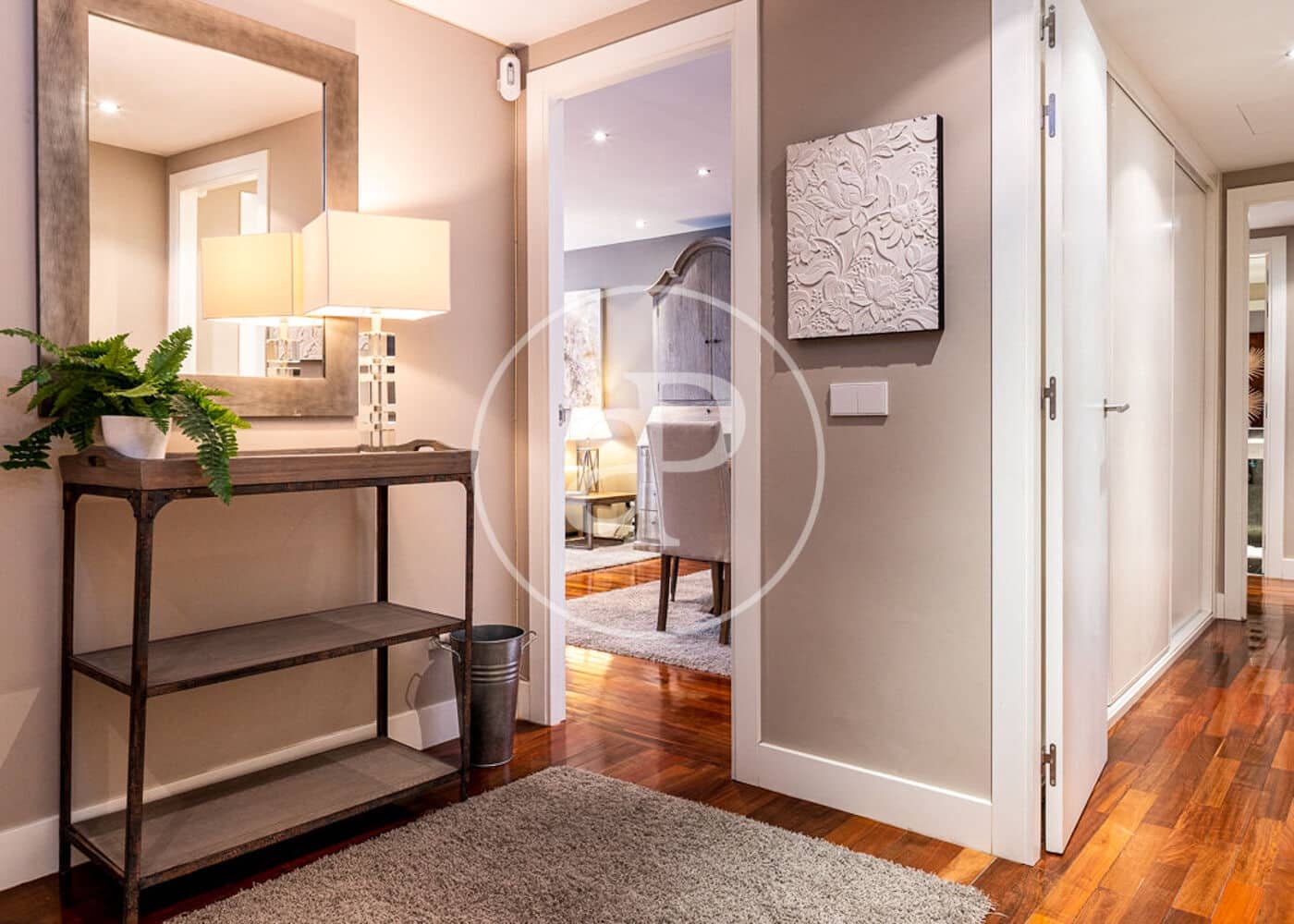 2 soveværelse Lejlighed til leje i Madrid by - € 5.900 (Ref: 8999643)