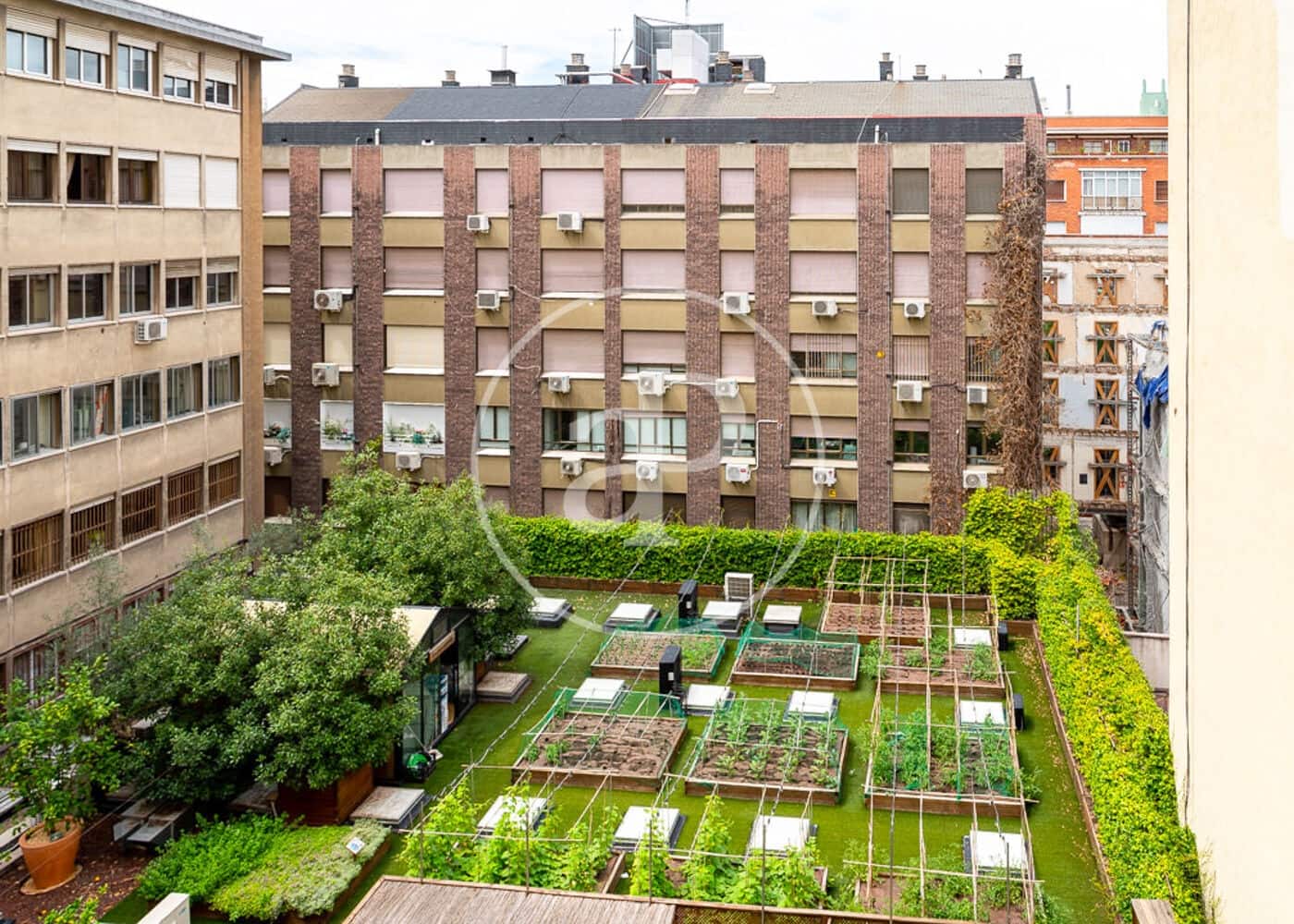 2 soveværelse Lejlighed til leje i Madrid by - € 5.900 (Ref: 8999643)