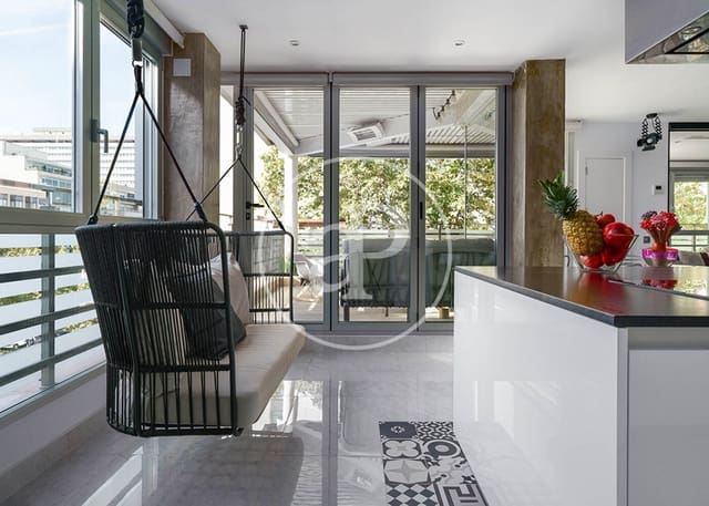 3 soveværelse Lejlighed til leje i Ciudad Jardín, Madrid by - € 6.500 (Ref: 8999645)