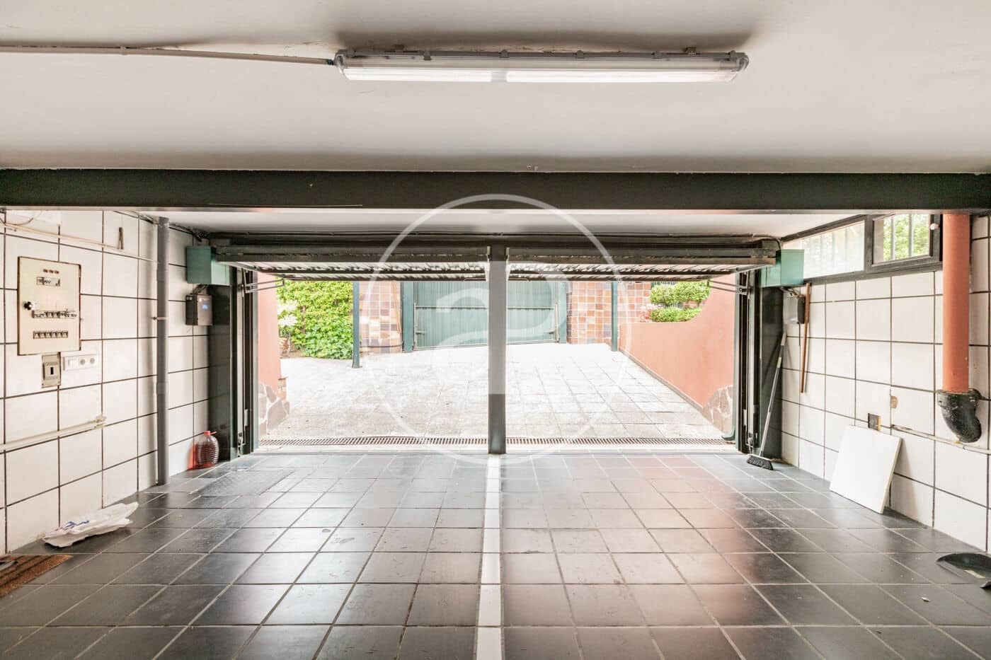 4 bedroom Villa for rent in Madrid city with pool - € 6,900 (Ref: 9001793)