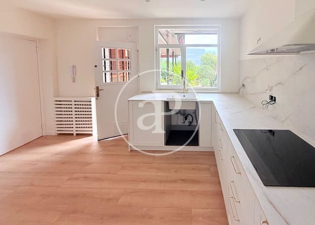 4 bedroom Villa for rent in Piovera, Madrid city with pool - € 6,900 (Ref: 9001793)