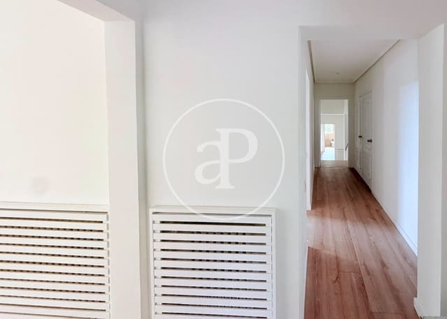 4 bedroom Villa for rent in Piovera, Madrid city with pool - € 6,900 (Ref: 9001793)