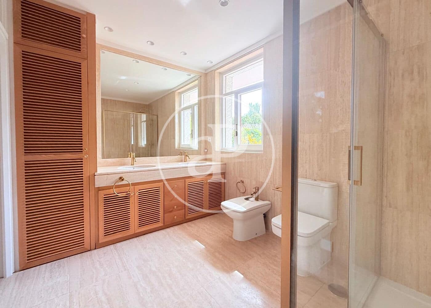 4 bedroom Villa for rent in Madrid city with pool - € 6,900 (Ref: 9001793)