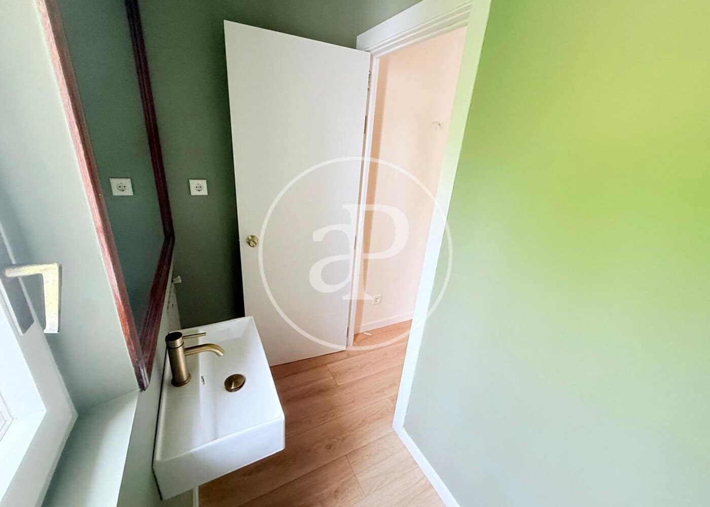 4 bedroom Villa for rent in Madrid city with pool - € 6,900 (Ref: 9001793)