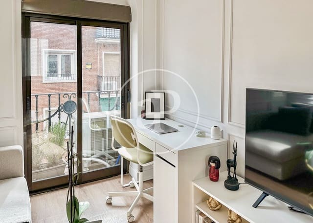 Apartamento de 2 habitaciones en Fuente del Berro, Madrid ciudad en alquiler - 2.350 € (Ref: 9004716)