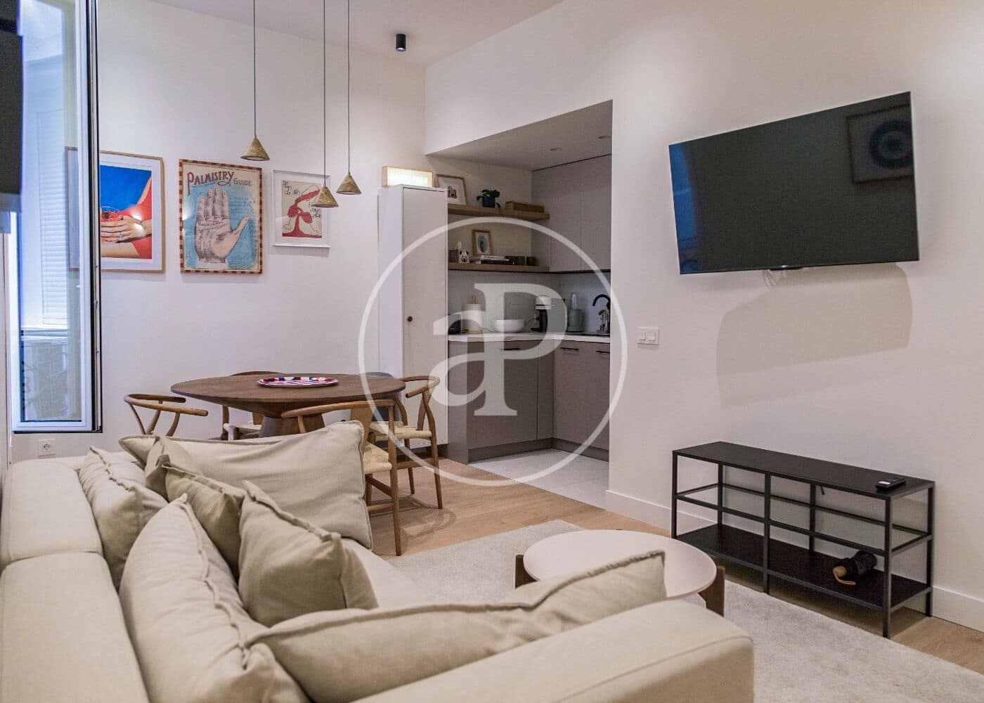 2 quarto Apartamento para arrendar em Madrid cidade - 2 500 € (Ref: 9004717)
