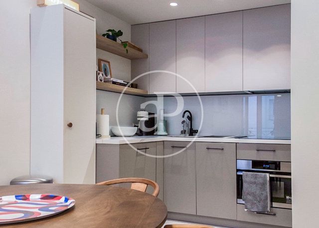 2 quarto Apartamento para arrendar em Justicia, Madrid cidade - 2 500 € (Ref: 9004717)
