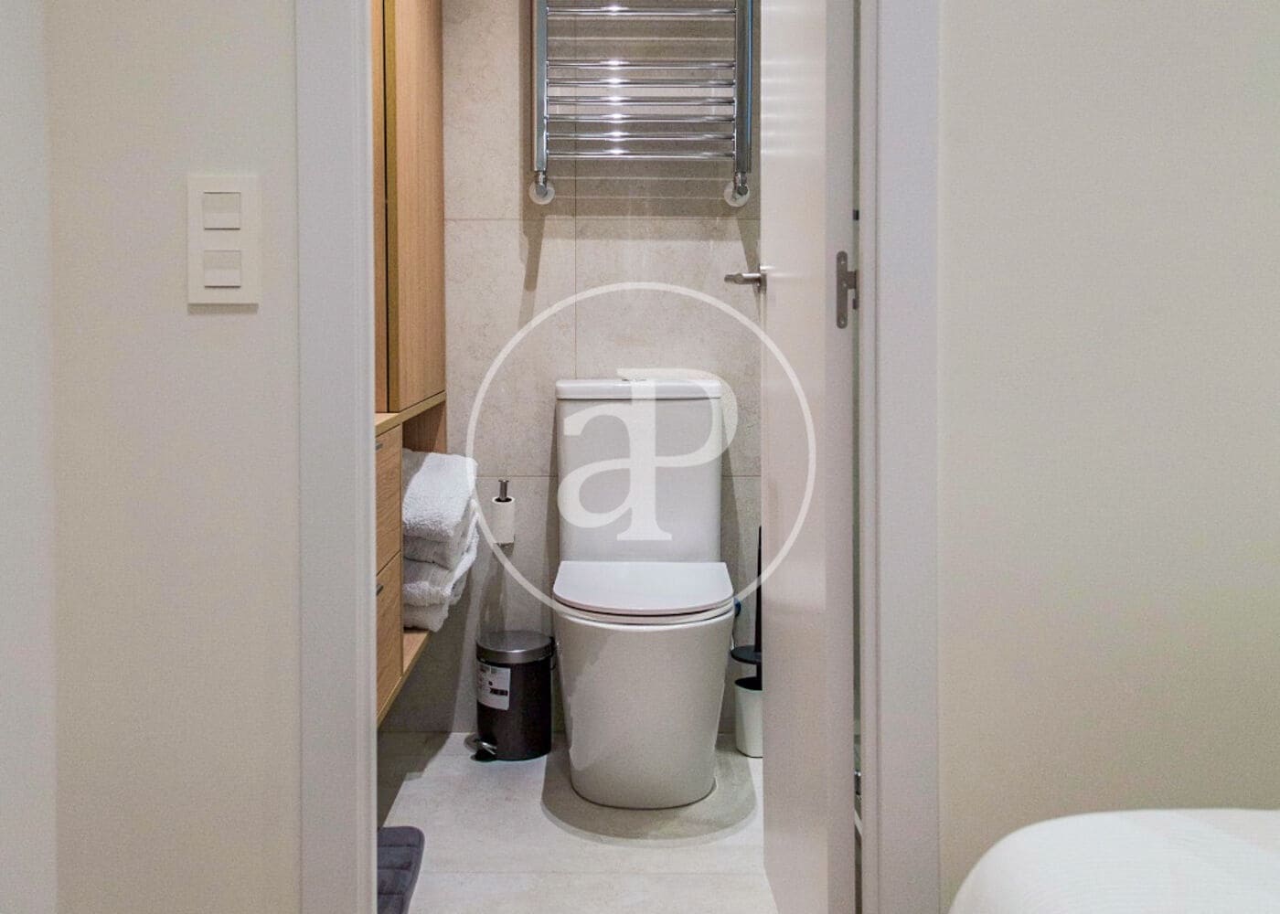2 quarto Apartamento para arrendar em Madrid cidade - 2 500 € (Ref: 9004717)