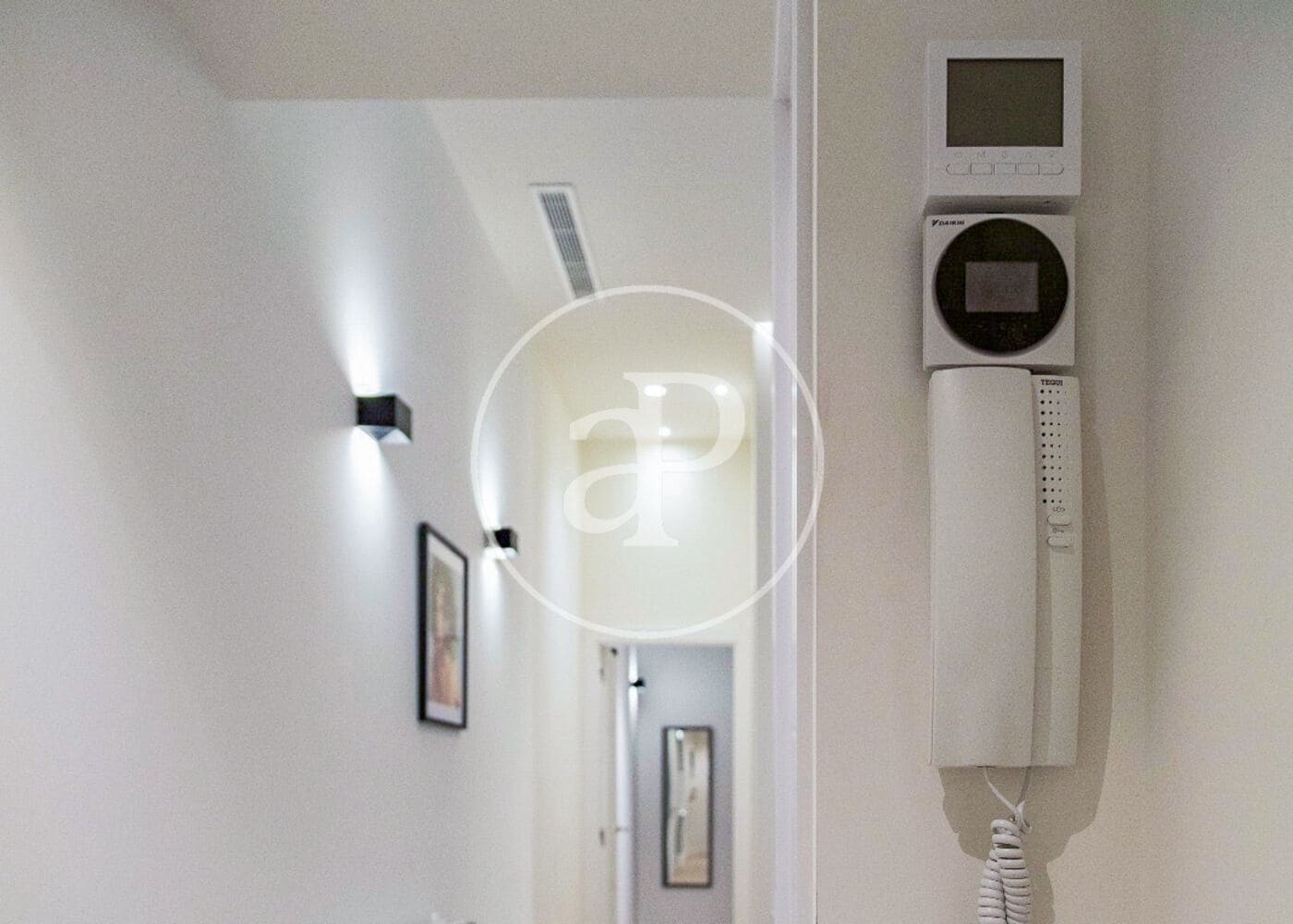 2 quarto Apartamento para arrendar em Madrid cidade - 2 500 € (Ref: 9004717)