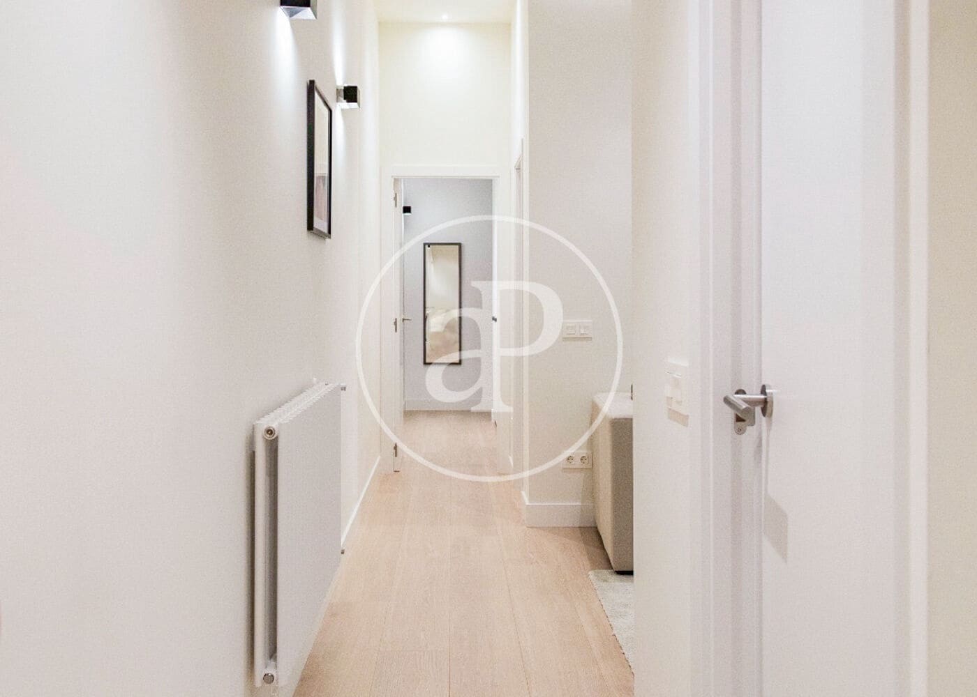2 quarto Apartamento para arrendar em Madrid cidade - 2 500 € (Ref: 9004717)