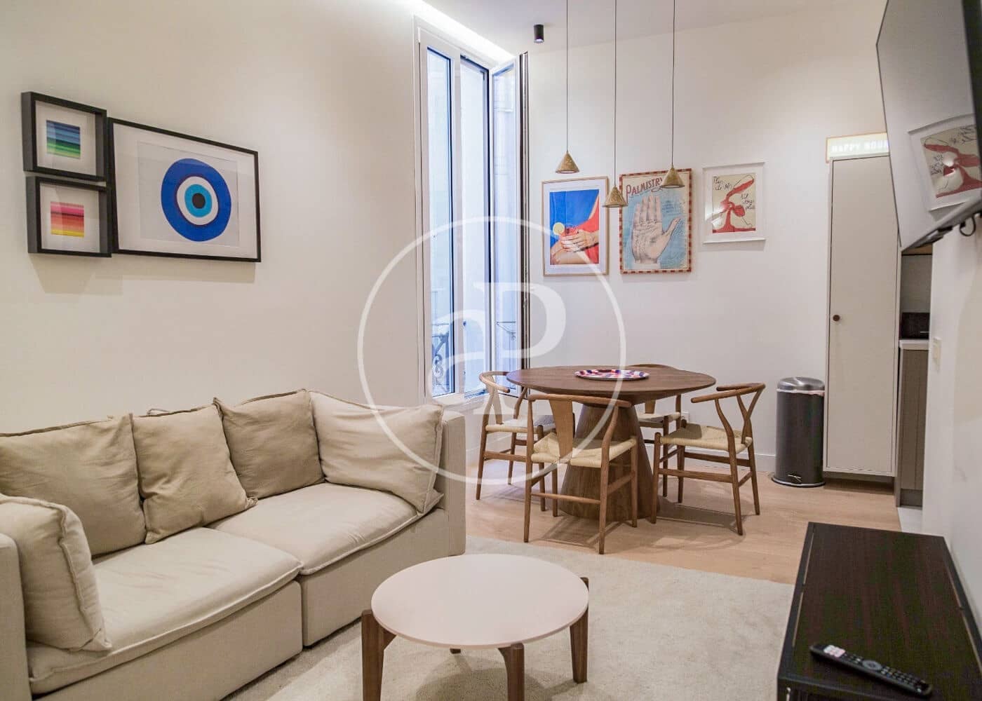 2 quarto Apartamento para arrendar em Madrid cidade - 2 500 € (Ref: 9004717)