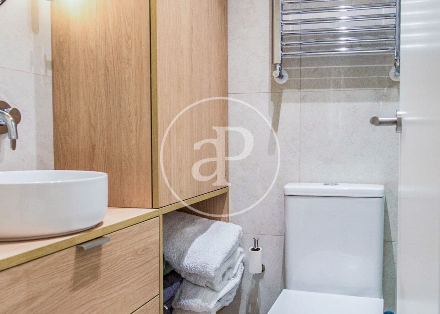 2 quarto Apartamento para arrendar em Madrid cidade - 2 500 € (Ref: 9004717)
