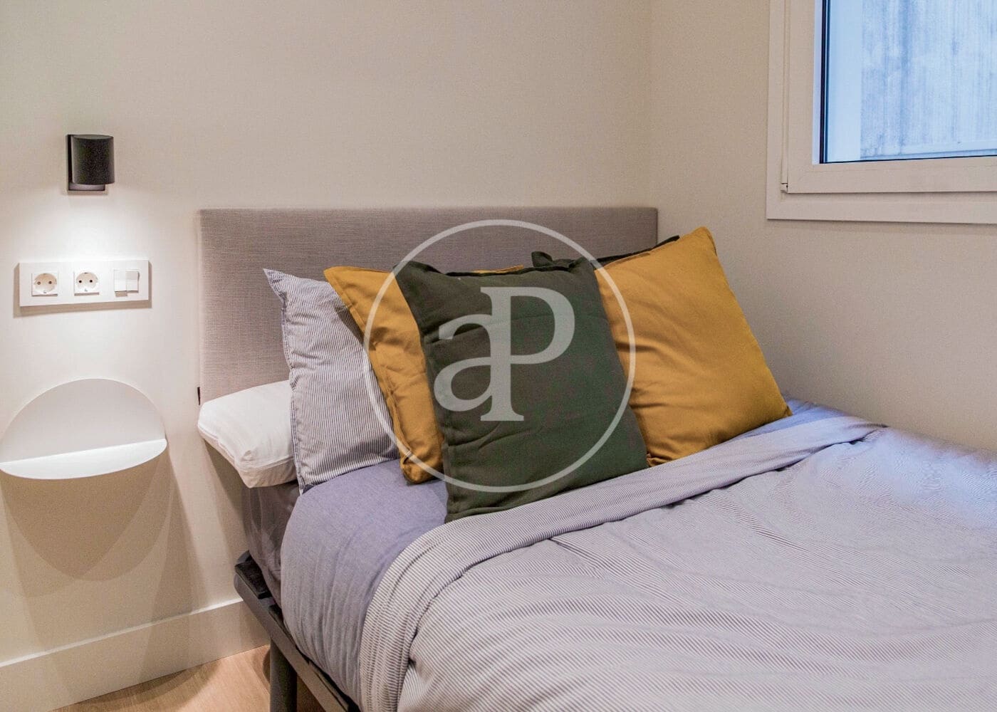 2 quarto Apartamento para arrendar em Madrid cidade - 2 500 € (Ref: 9004717)
