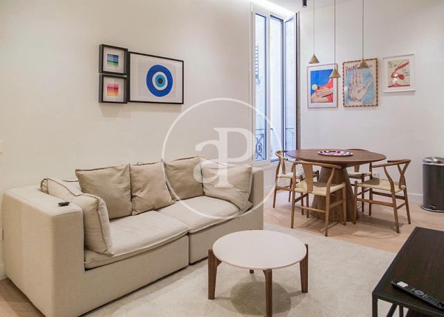 2 quarto Apartamento para arrendar em Justicia, Madrid cidade - 2 500 € (Ref: 9004717)