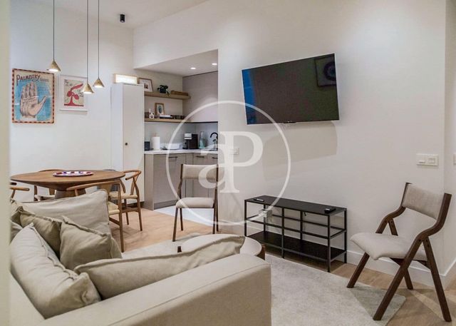 2 quarto Apartamento para arrendar em Justicia, Madrid cidade - 2 500 € (Ref: 9004717)