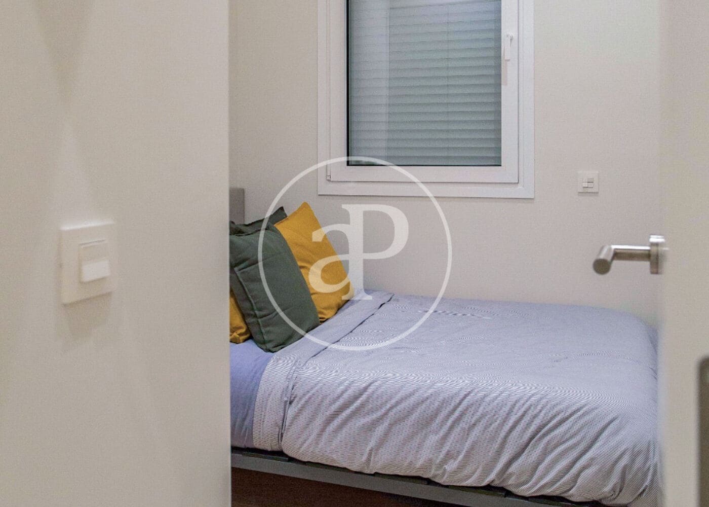 2 quarto Apartamento para arrendar em Madrid cidade - 2 500 € (Ref: 9004717)
