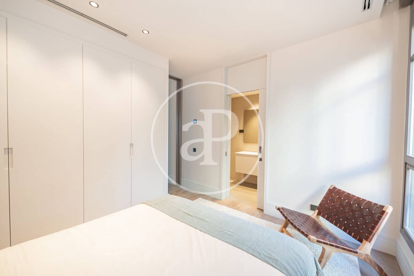 1 soveværelse Lejlighed til leje i Madrid by med swimmingpool - € 3.200 (Ref: 9004719)