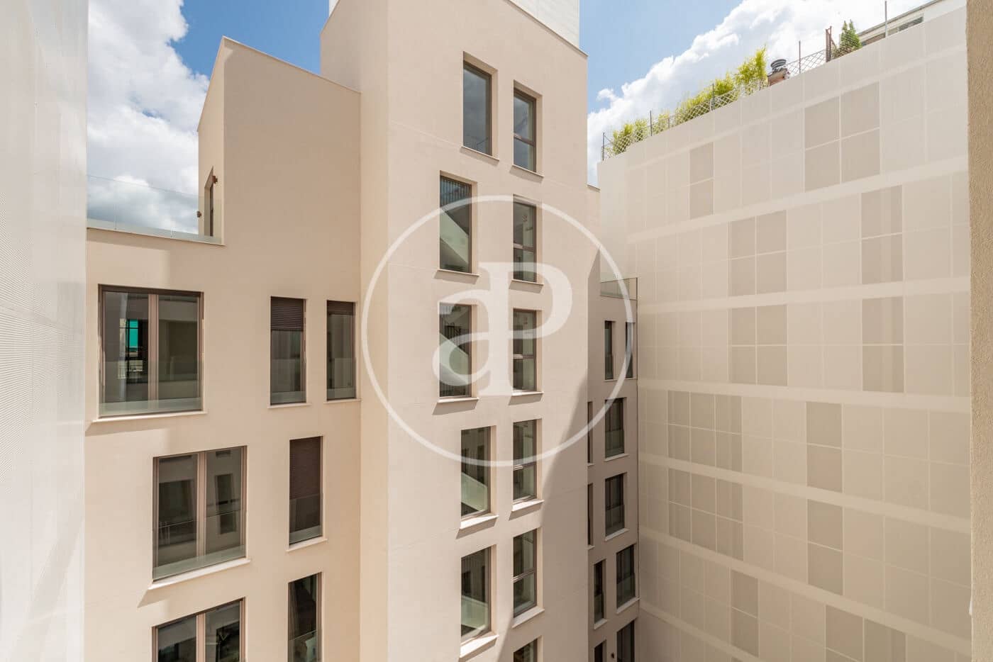 1 soveværelse Lejlighed til leje i Madrid by med swimmingpool - € 3.200 (Ref: 9004719)