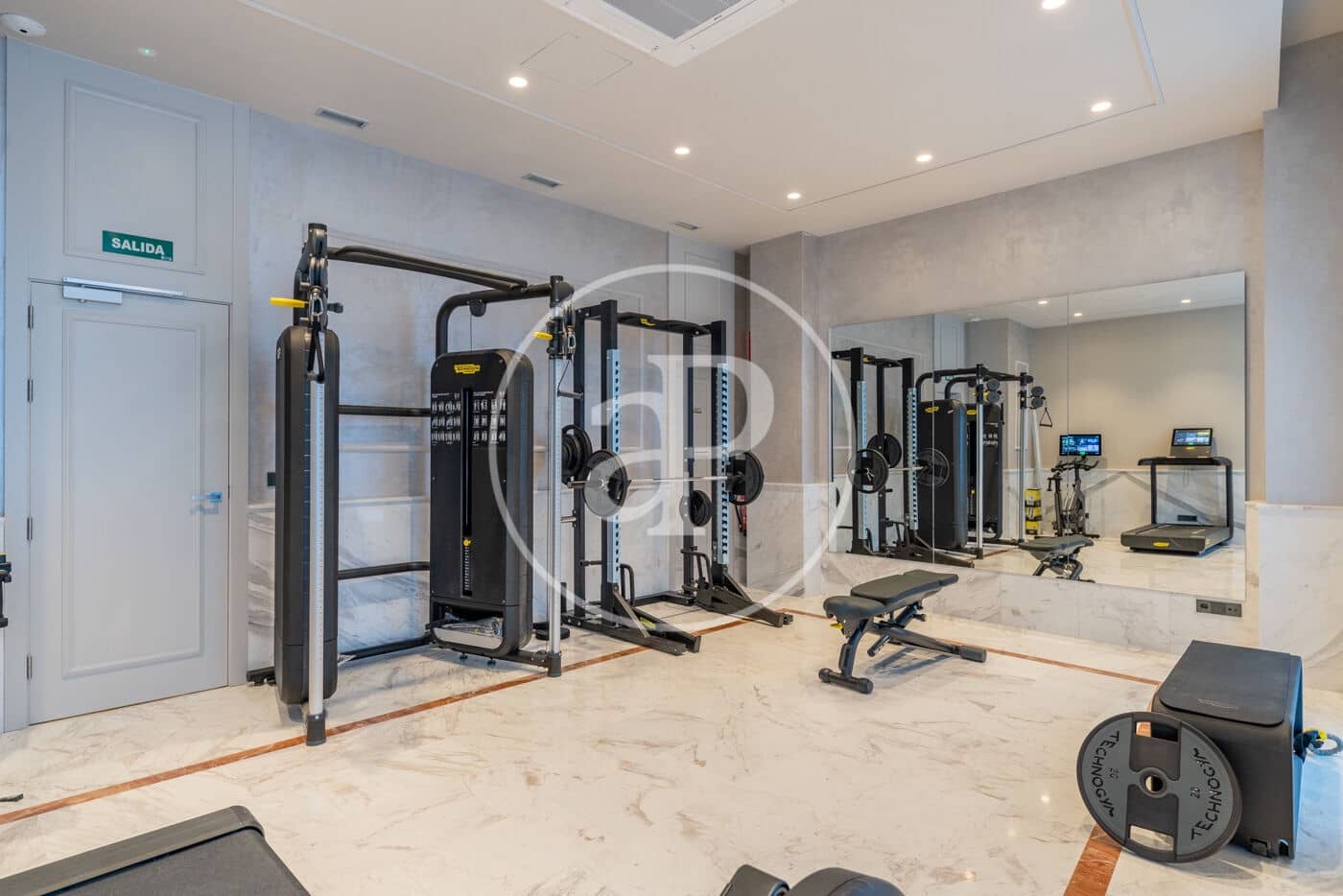 1 soveværelse Lejlighed til leje i Madrid by med swimmingpool - € 3.200 (Ref: 9004719)