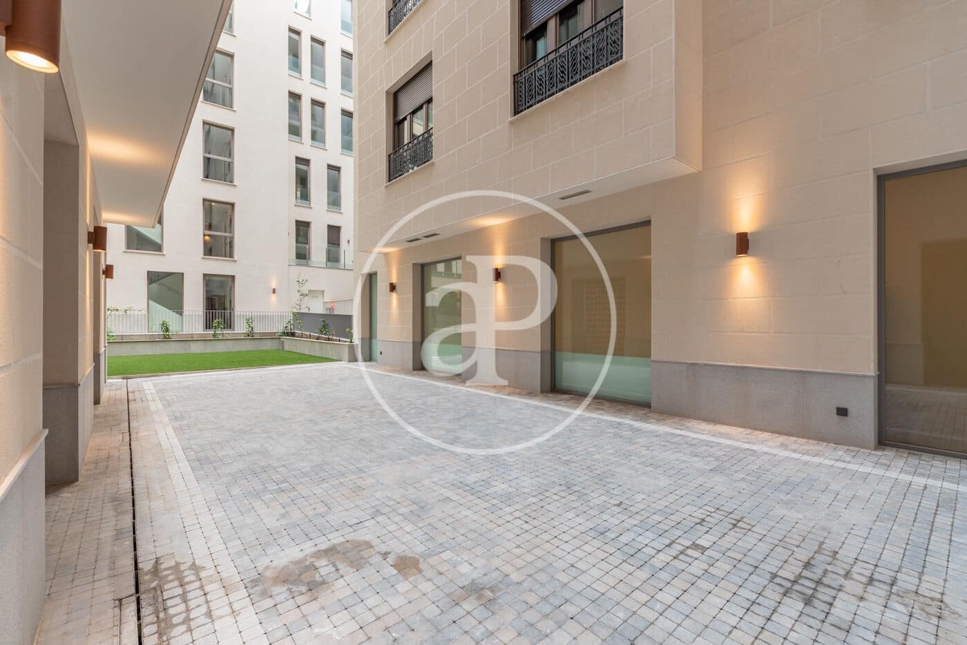 1 soveværelse Lejlighed til leje i Madrid by med swimmingpool - € 3.200 (Ref: 9004719)