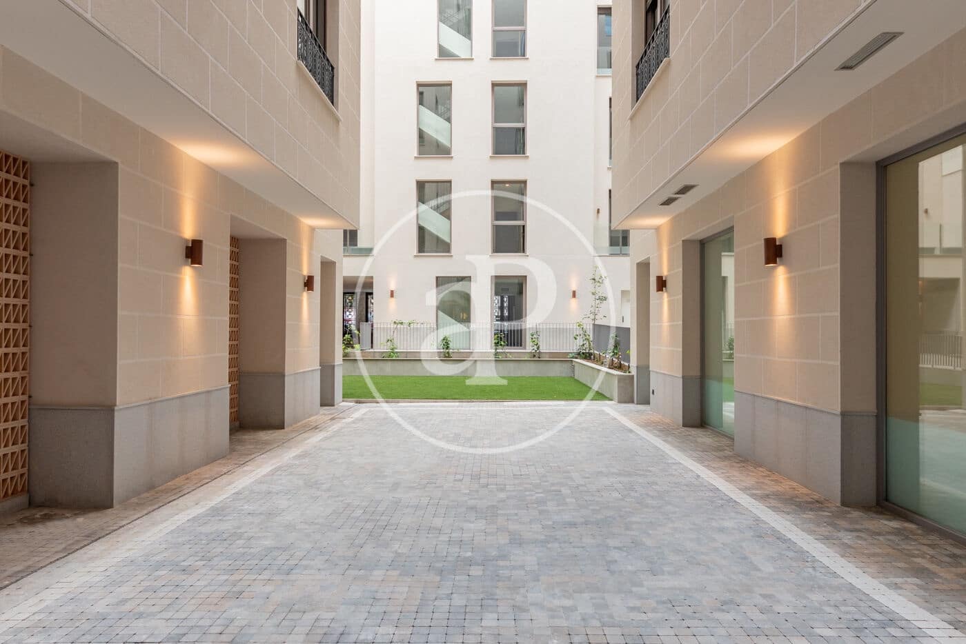 1 soveværelse Lejlighed til leje i Madrid by med swimmingpool - € 3.200 (Ref: 9004719)