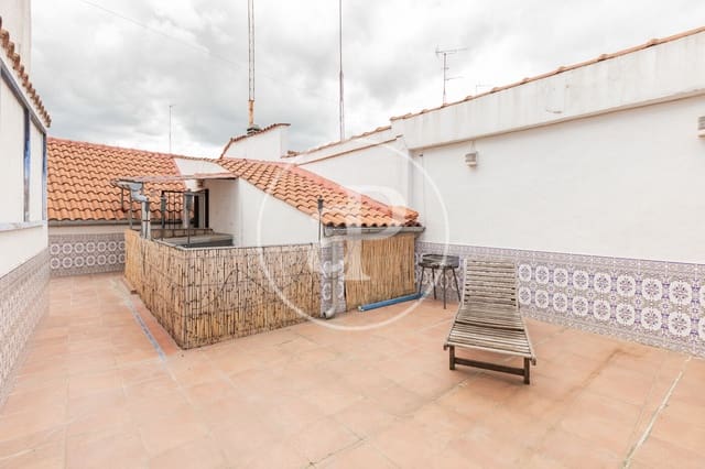 1 bedroom Penthouse for sale in Universidad, Madrid city - € 675,000 (Ref: 9004721)