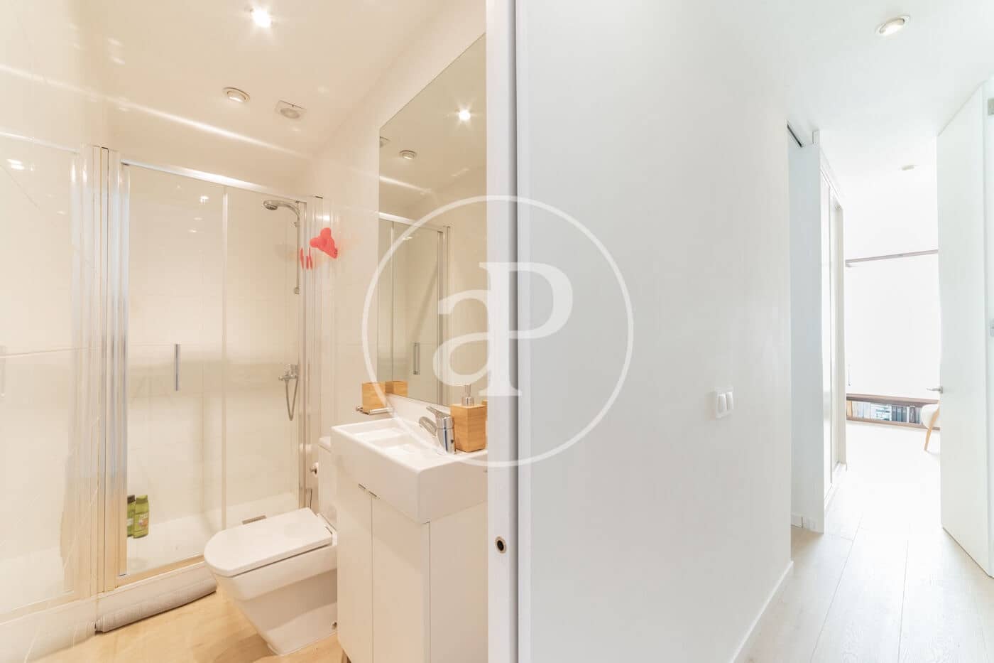 Appartement de 2 chambres à louer à Madrid ville - 2 500 € (Ref: 9007765)