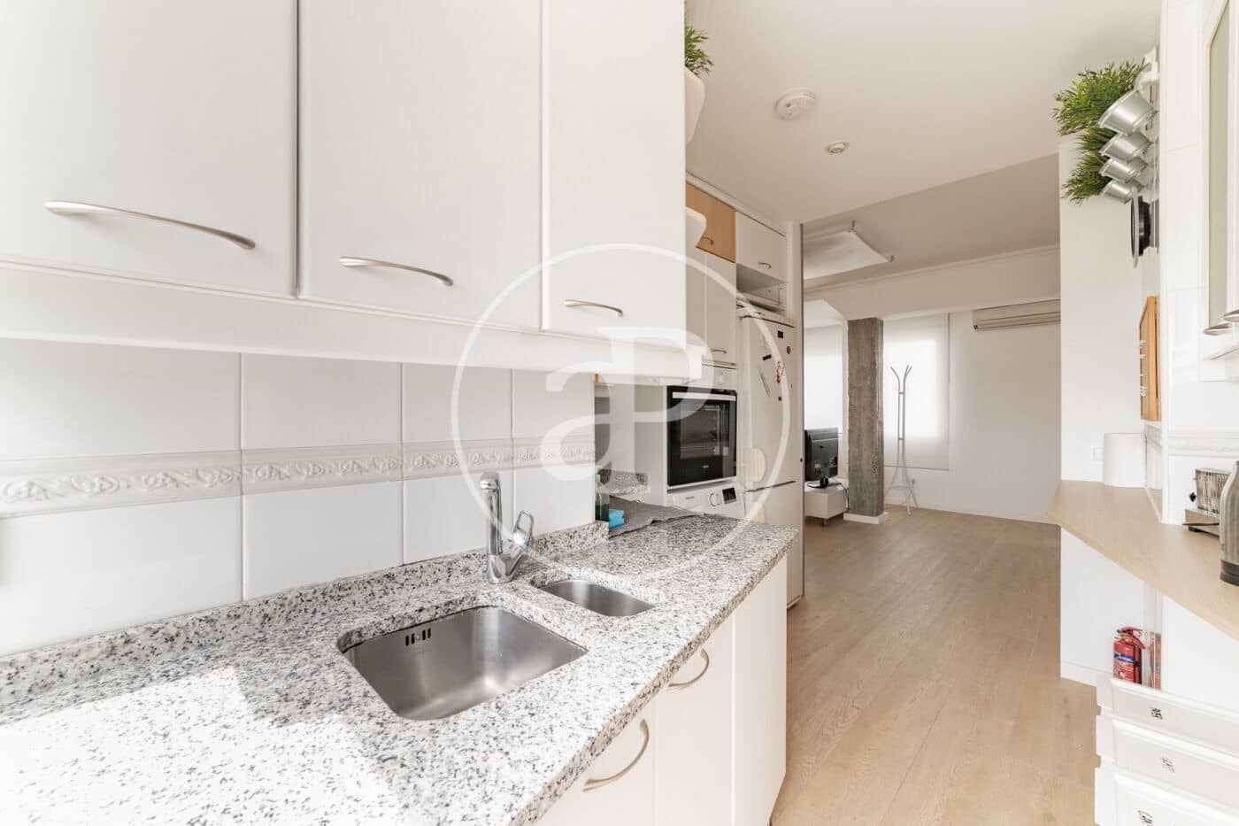 Appartement de 2 chambres à louer à Madrid ville - 2 500 € (Ref: 9007765)