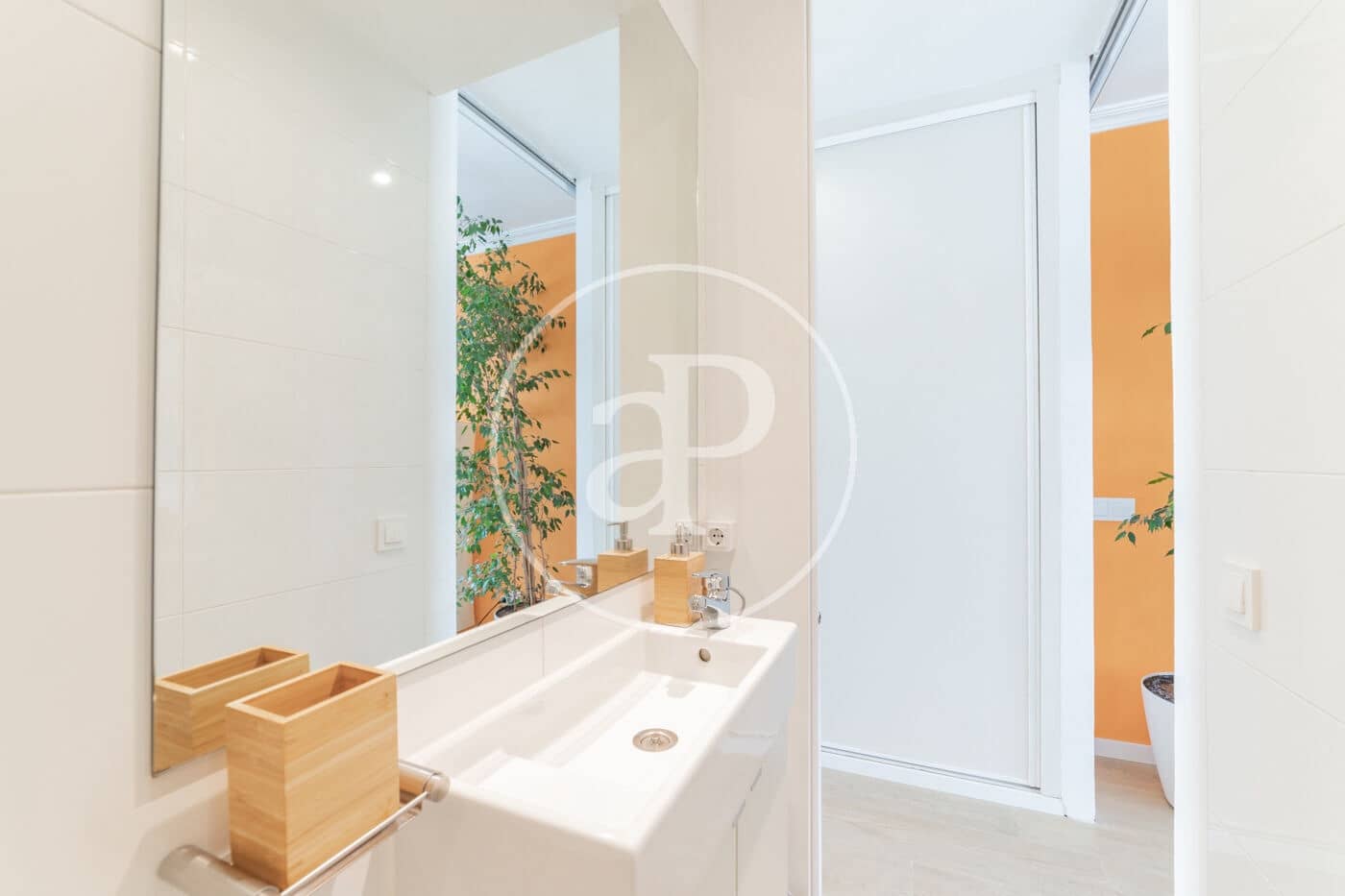 Appartement de 2 chambres à louer à Madrid ville - 2 500 € (Ref: 9007765)