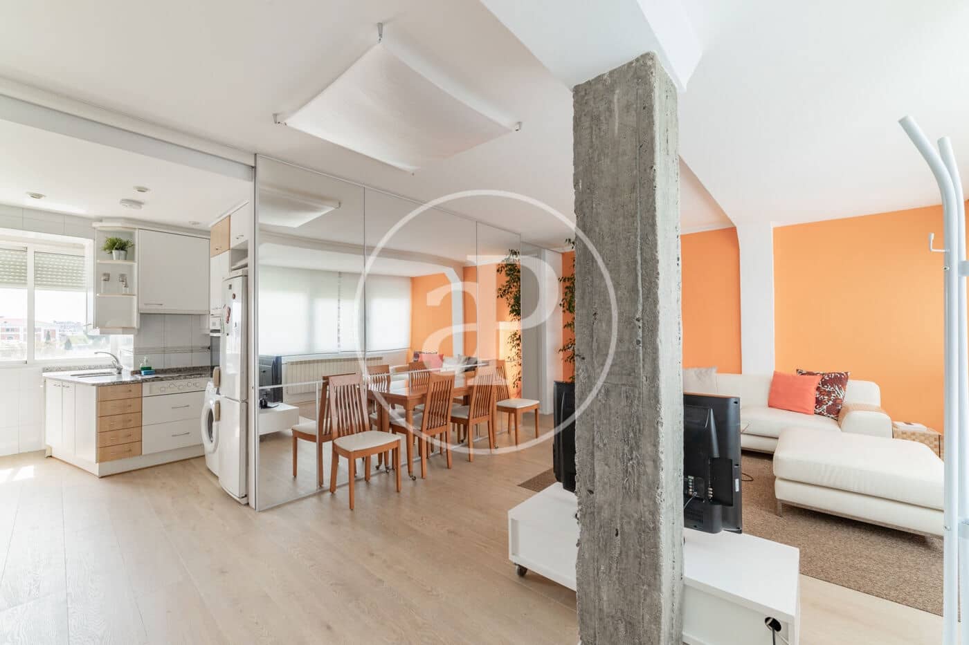 Appartement de 2 chambres à louer à Madrid ville - 2 500 € (Ref: 9007765)