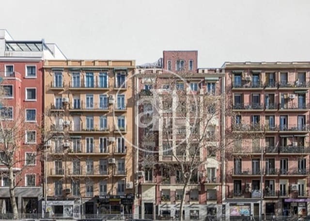 3 bedroom Apartment for sale in Fuente del Berro, Madrid city - € 1,200,000 (Ref: 9007770)