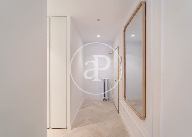 3 soveværelse Lejlighed til salg i Fuente del Berro, Madrid by - € 1.245.000 (Ref: 9007770)