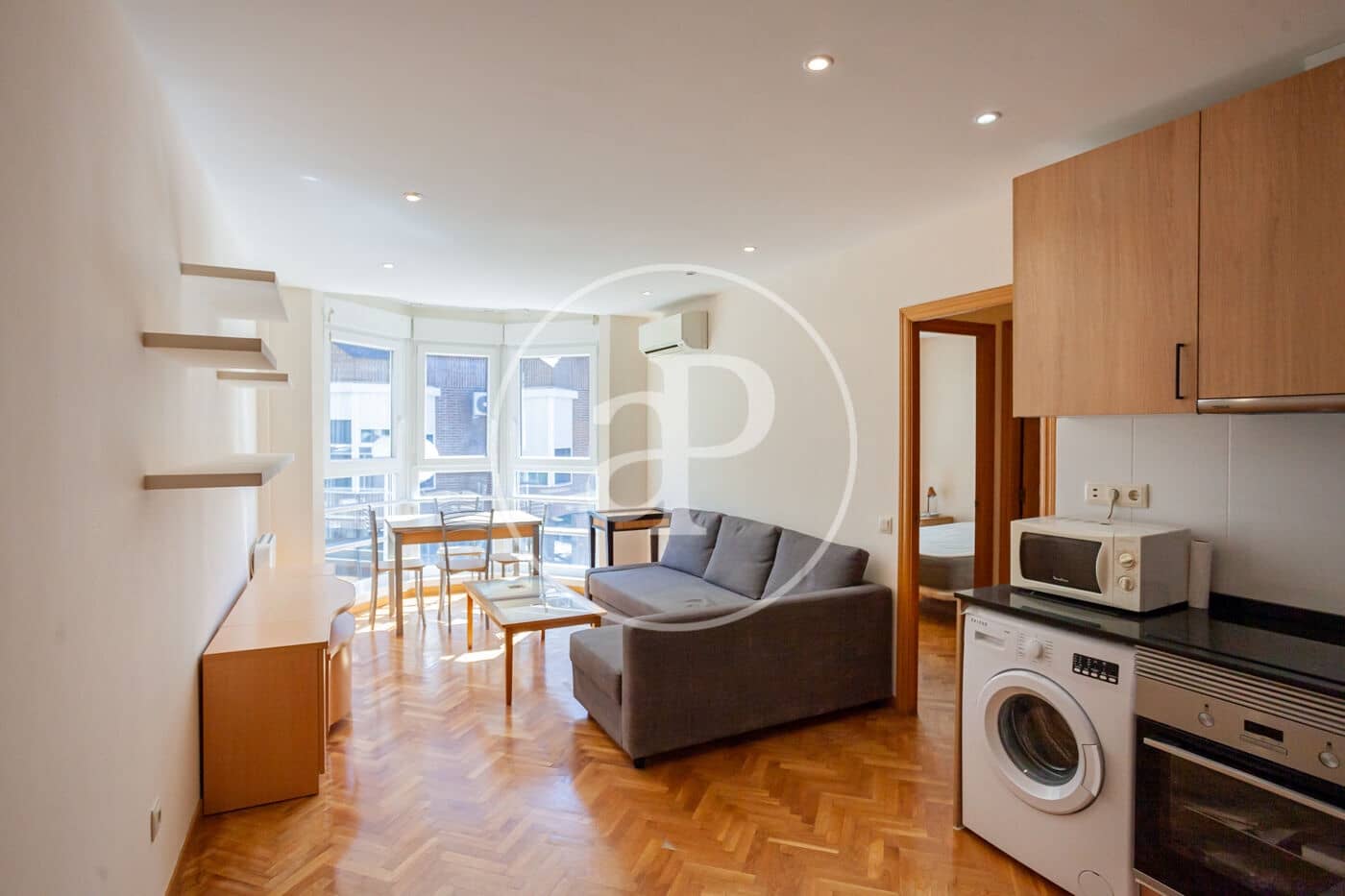 1 bedroom Apartment for rent in Madrid city with pool garage - € 1,500 (Ref: 9007771)