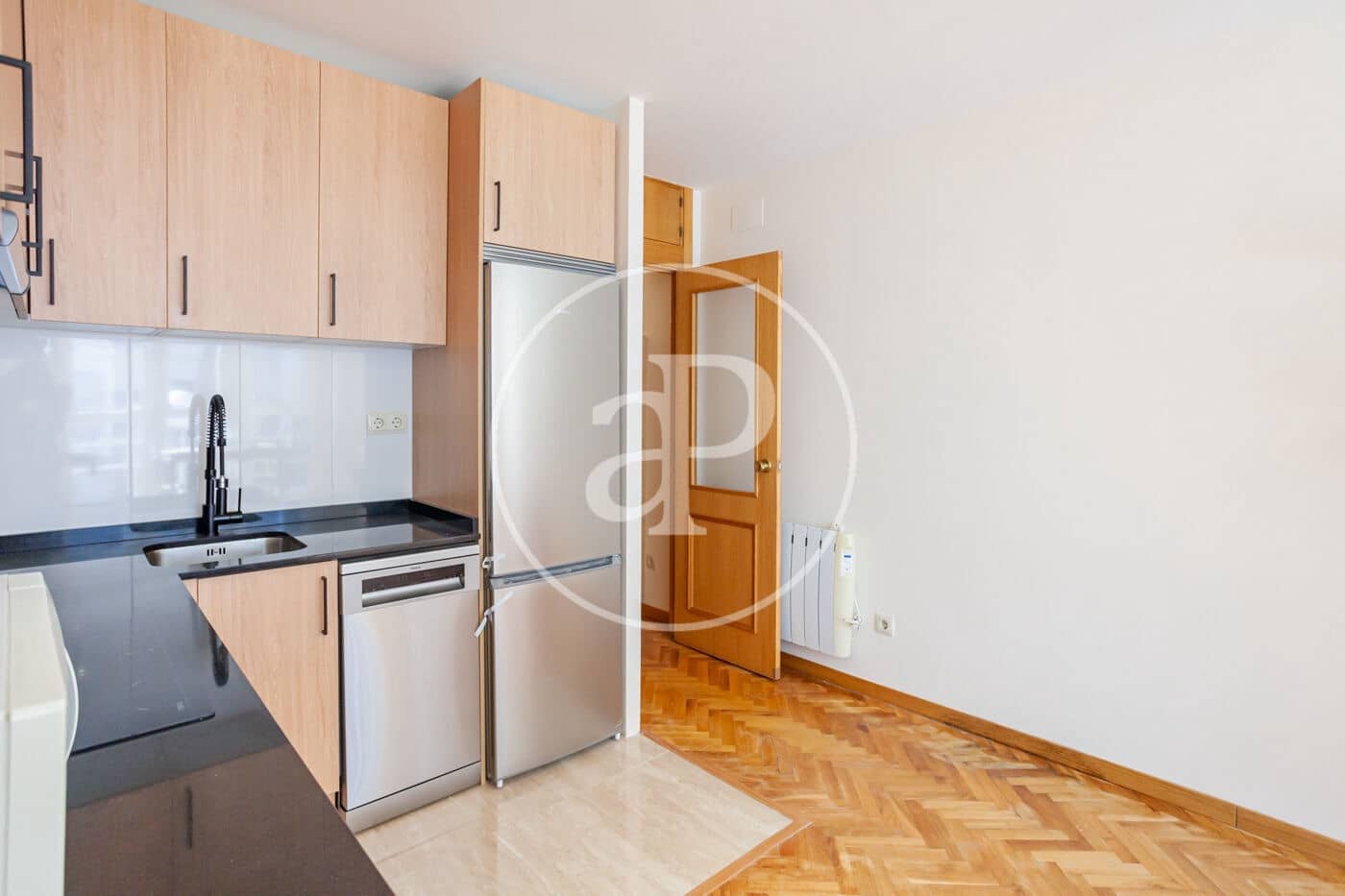 1 bedroom Apartment for rent in Madrid city with pool garage - € 1,500 (Ref: 9007771)