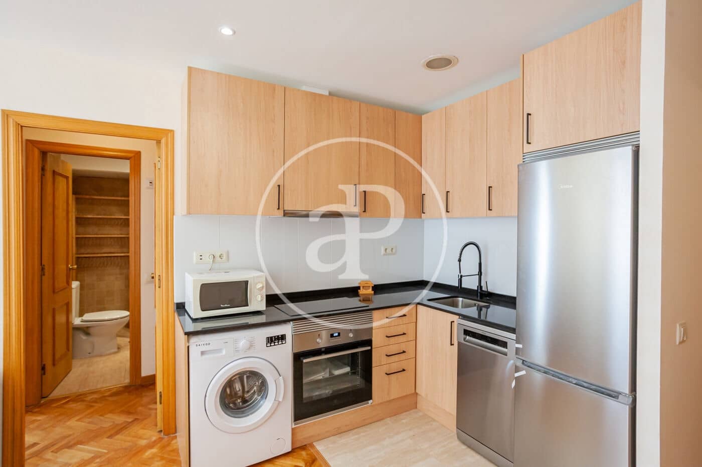 1 bedroom Apartment for rent in Madrid city with pool garage - € 1,500 (Ref: 9007771)
