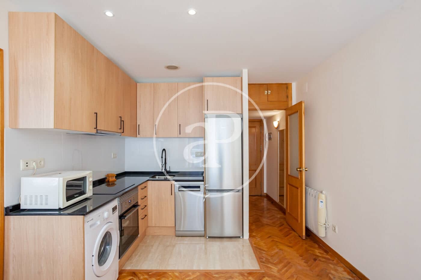 1 bedroom Apartment for rent in Madrid city with pool garage - € 1,500 (Ref: 9007771)