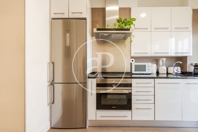 3 soveværelse Lejlighed til leje i La Paz, Madrid by - € 3.200 (Ref: 9012602)