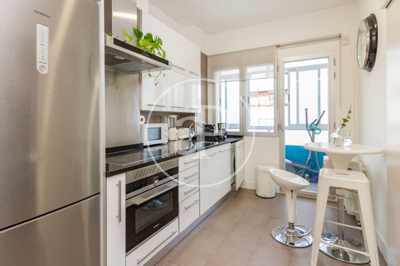 3 soveværelse Lejlighed til leje i Madrid by - € 3.200 (Ref: 9012602)