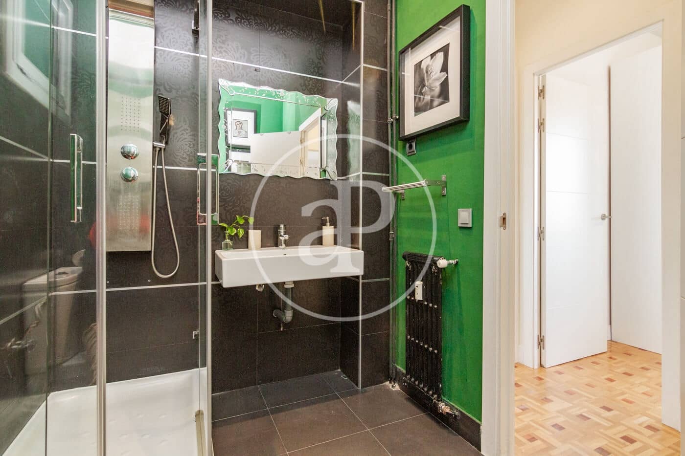 3 soveværelse Lejlighed til leje i Madrid by - € 3.200 (Ref: 9012602)