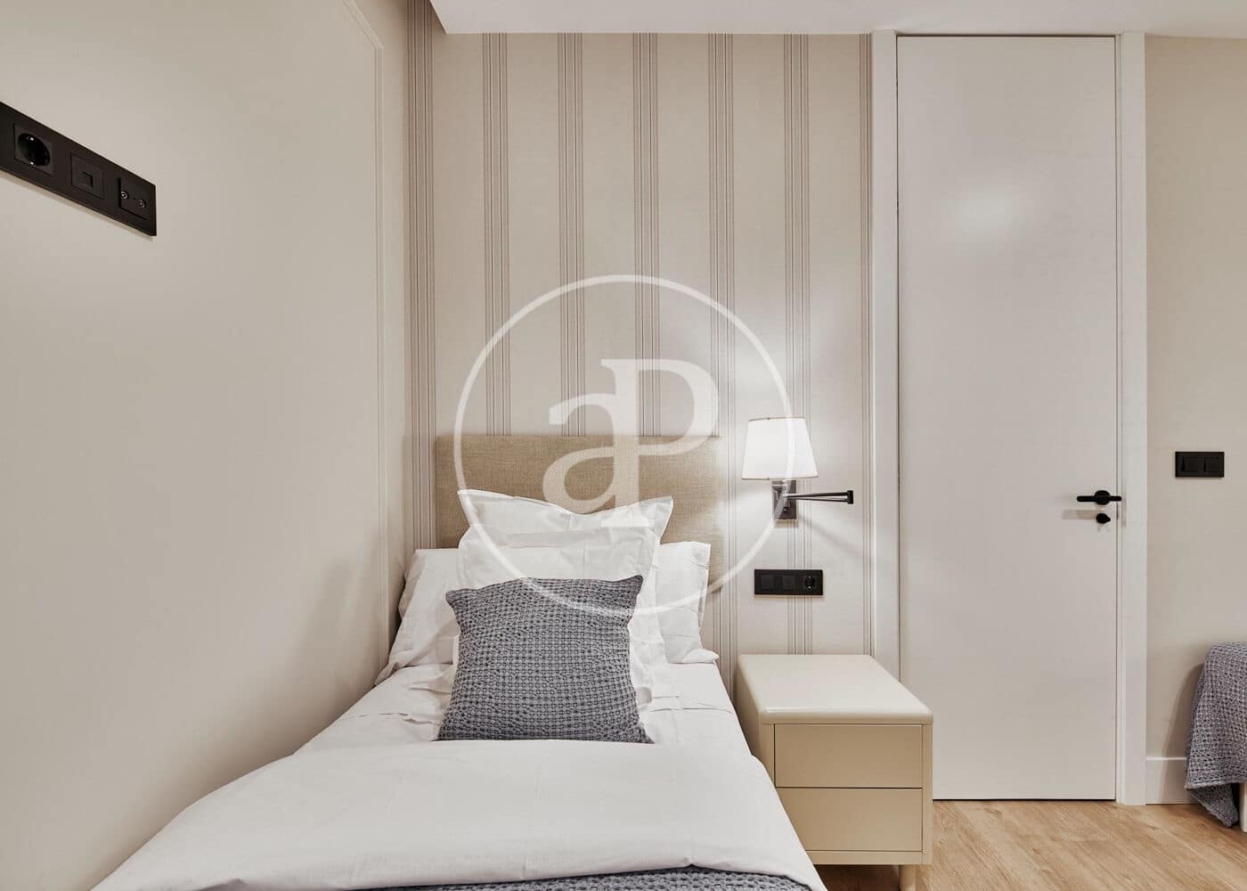 3 soveværelse Lejlighed til salg i Madrid by - € 1.279.000 (Ref: 9012605)