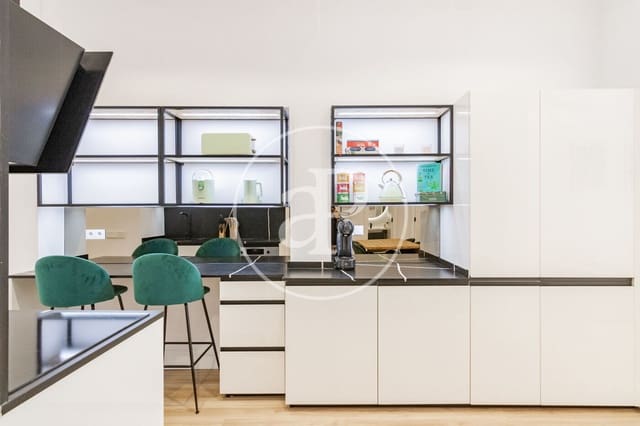 2 soverom Leilighet til leie i Universidad, Madrid by - € 3 000 (Ref: 9015113)