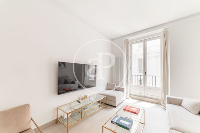 2 bedroom Apartment for rent in Universidad, Madrid city - € 3,000 (Ref: 9015113)