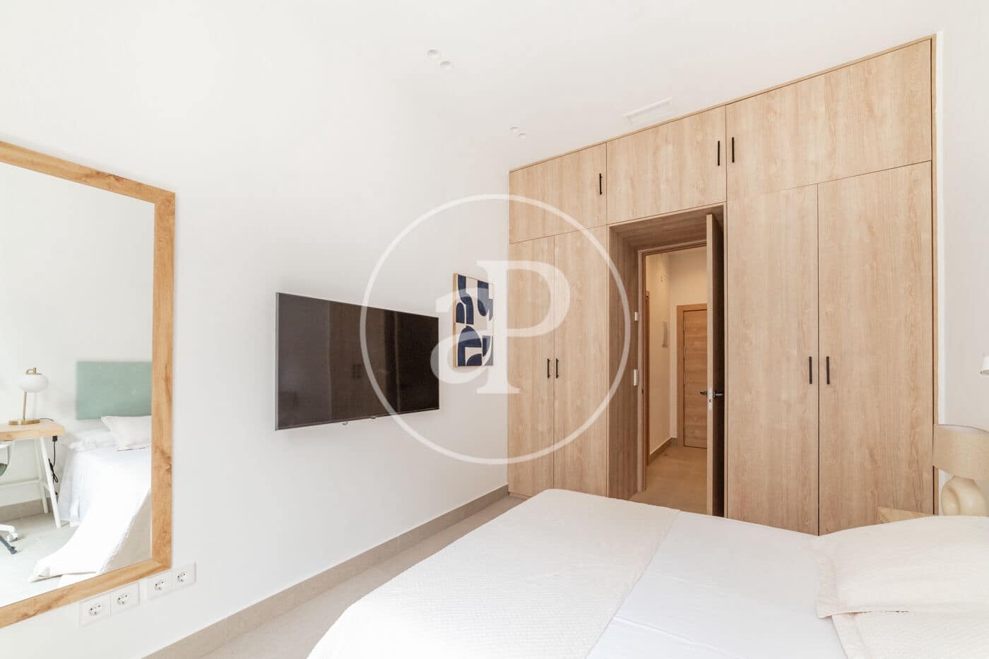 2 bedroom Apartment for rent in Madrid city - € 3,000 (Ref: 9015113)
