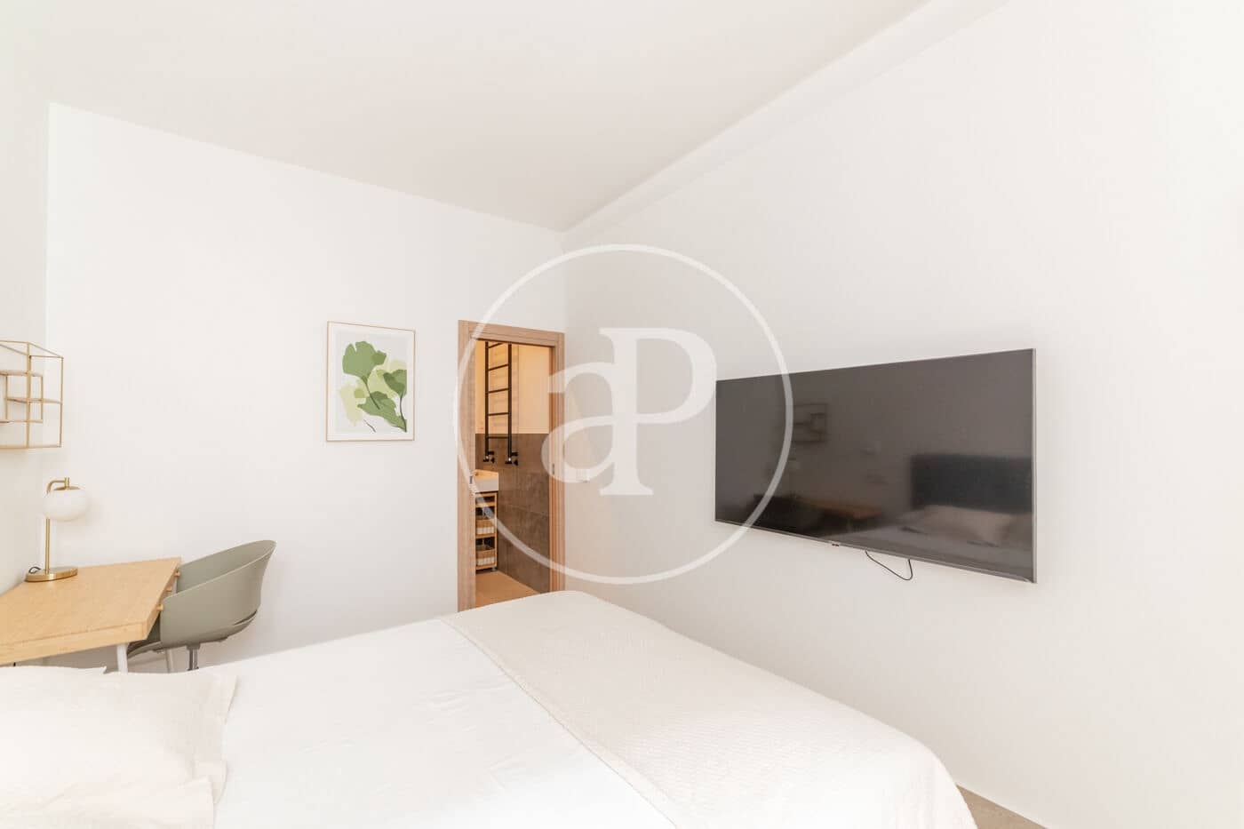 2 bedroom Apartment for rent in Madrid city - € 3,000 (Ref: 9015113)